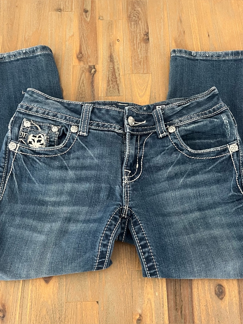 y2k miss me capris with lace details